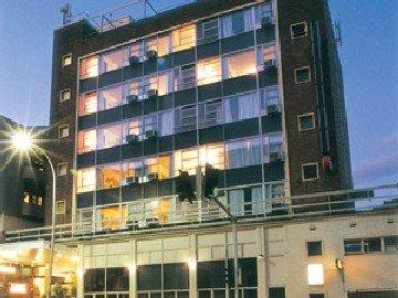 メトロインエッジクリフ