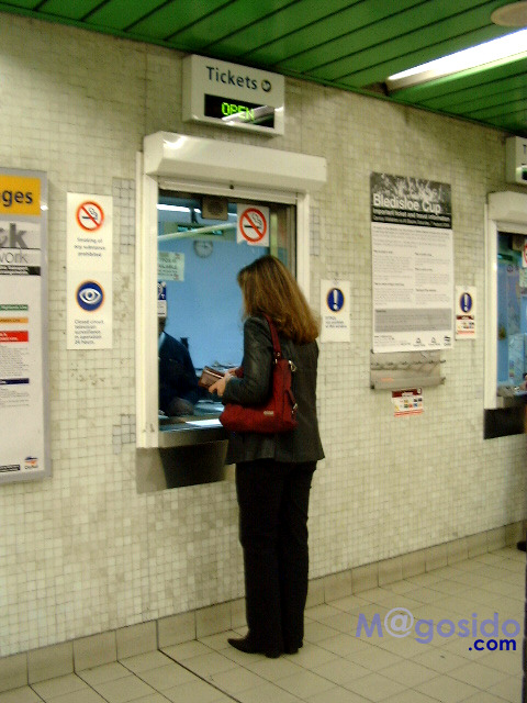 �J�E���^�[�z���Ƀ`�P�b�g�𔃂��ꍇ