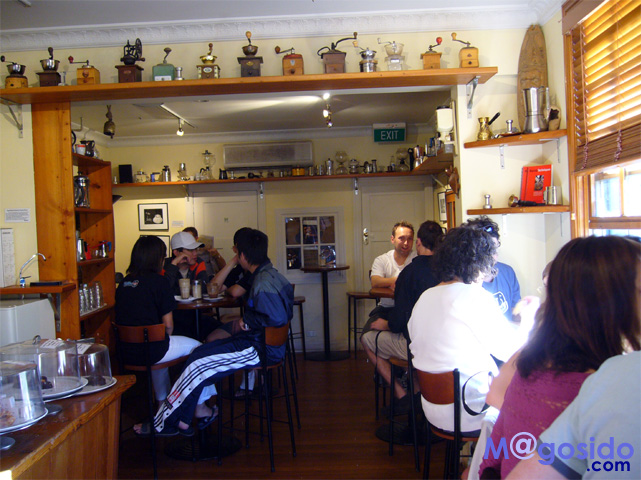 �J���|�X�R�[�q�[�X�� : �J�t�F�ł��������R�[�q�[