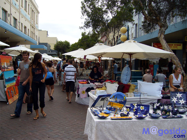 �}�����[ �A�[�g�A���h�N���t�g�}�[�P�b�g