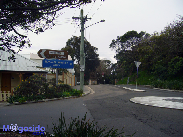 �N���t�X�g���[�g�b���g�\���Y�x�C�A�T�E�X�w�b�h�A�M���b�v