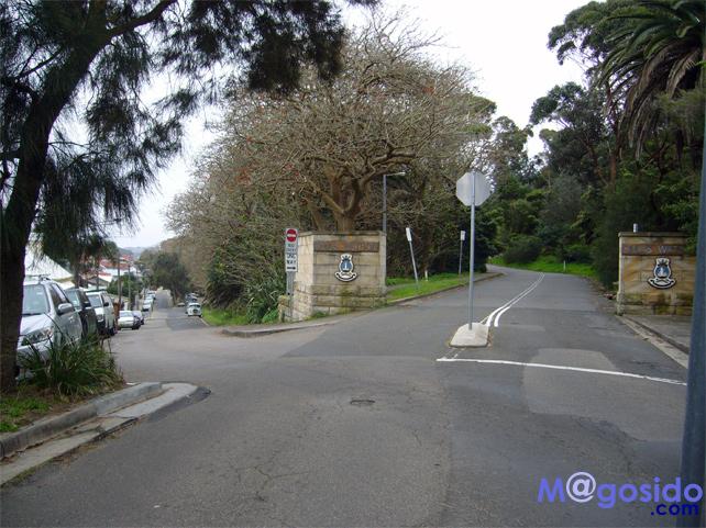 �N���t�X�g���[�g�b���g�\���Y�x�C�A�T�E�X�w�b�h�A�M���b�v